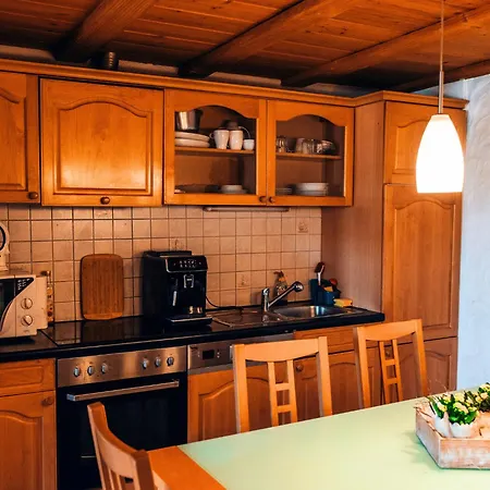Schweizerblick - Denkmalgeschuetzes Haus In Ruhiger Lage - Grosser Garten Und Mit Charme Eingerichtet - Ideal Fuer Familien Mit Kleinen Kindern, Familien Mit 1-2 Hunden Apartmán *